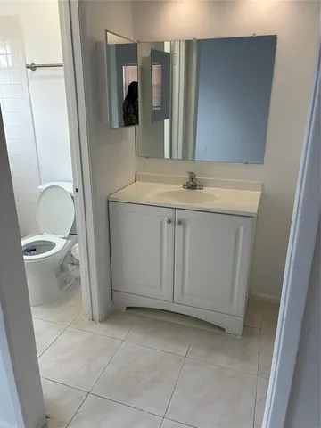 $3,000 | 231 Northwest 20th Street, Pompano Beach, FL 33060