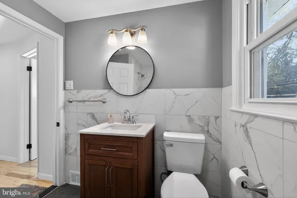 a bathroom with a bathtub