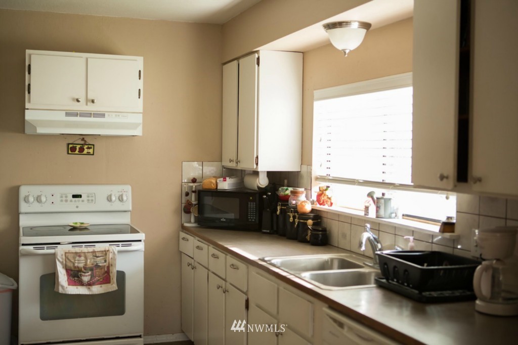 132 Apple Acres Road Chelan, WA 98816 - Photo 6 of 15 Gallery Image 6