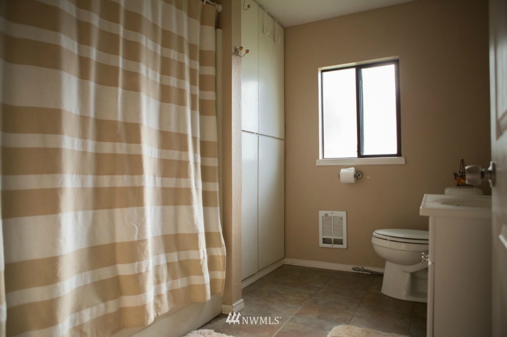 132 Apple Acres Road Chelan, WA 98816 - Photo 10 of 15 Gallery Image 10