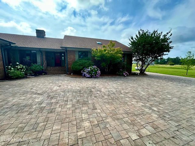 $730,000 | 181 Dallas Paul Road, Belhaven, NC 27810