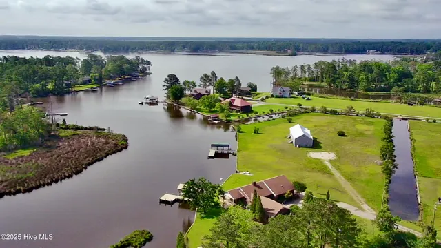 $730,000 | 181 Dallas Paul Road, Belhaven, NC 27810