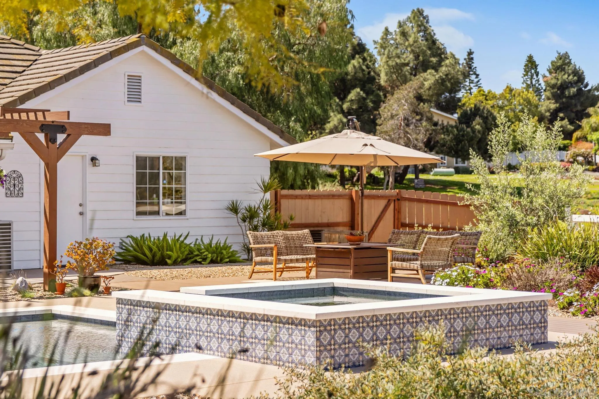 360 Futurity Lane Fallbrook, CA 92028 - Photo 39 of 58 a view of a house with backyard and sitting area