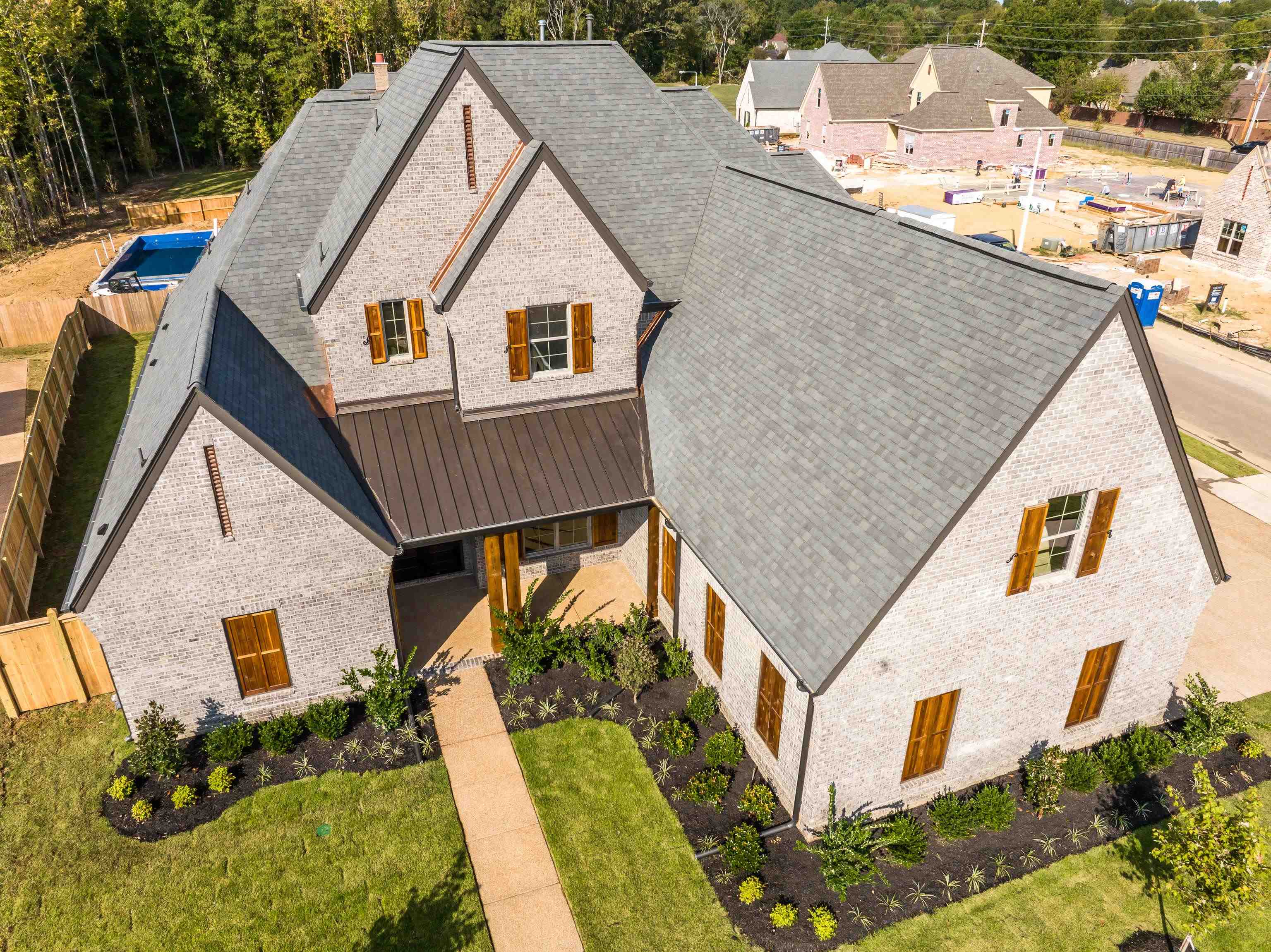 237 Beckham Drive Collierville, TN 38017 - Photo 1 of 40 Gallery Image 1