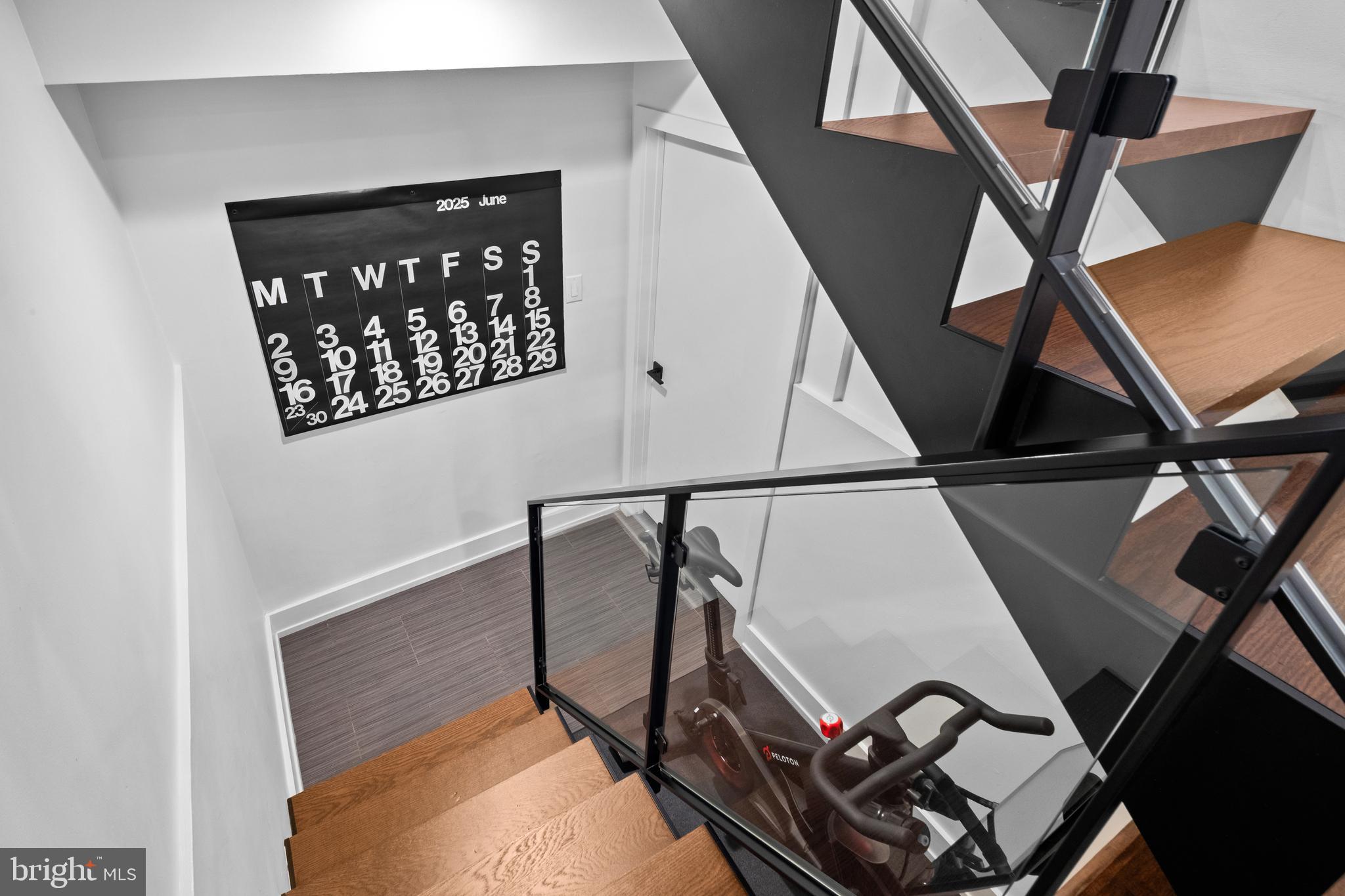 502 Delancey Street, Unit A Philadelphia, PA 19106 - Photo 28 of 32 a view of an entryway