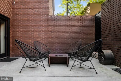 $845,000 | 502 Delancey Street, Unit A, Philadelphia, PA 19106