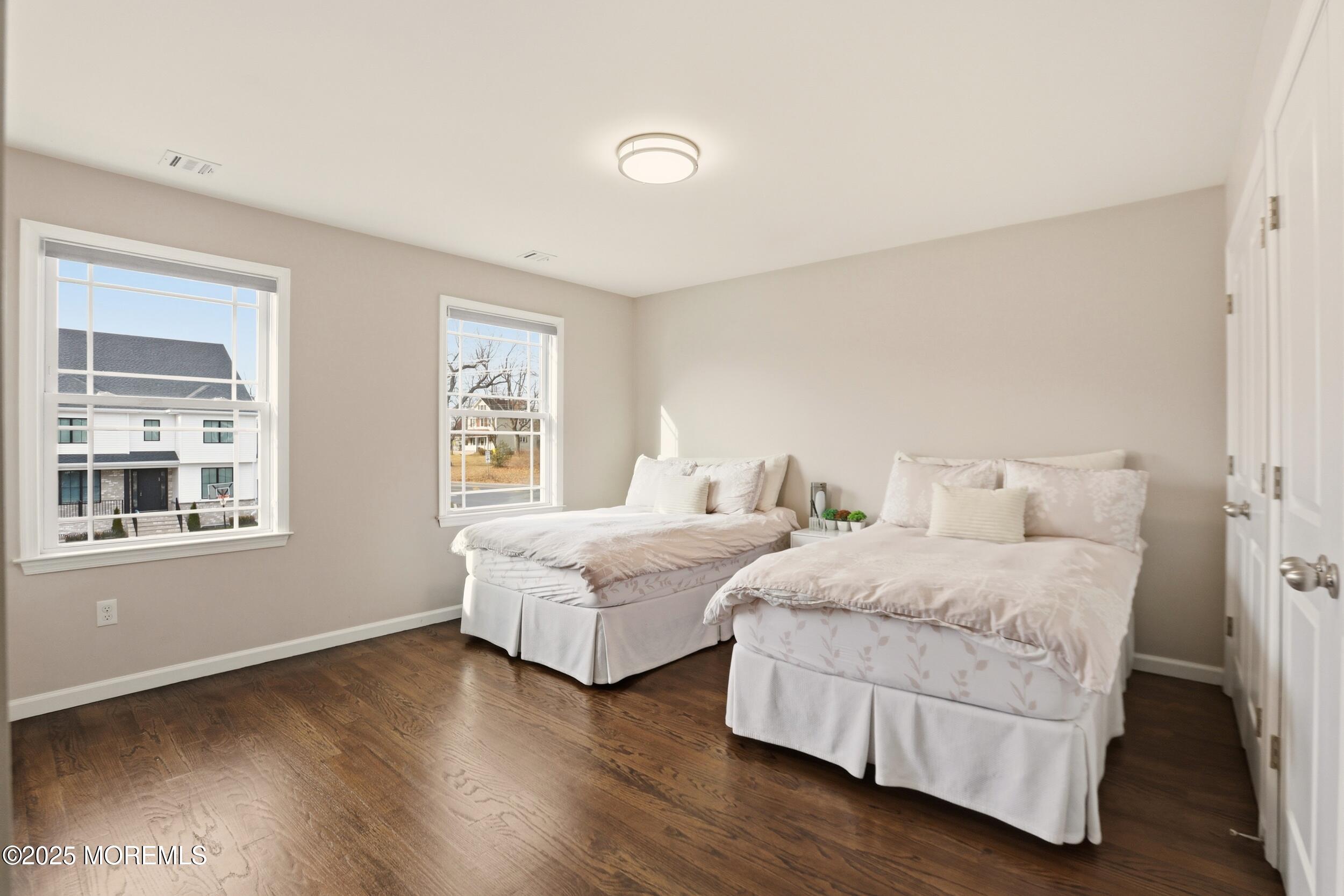 119 North Zinfandel Road Lakewood, NJ 08701 - Photo 20 of 29 a room with a bed and a window