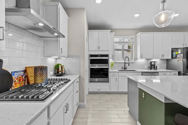 $699,900 | 118 King Thistle Court, Georgetown, TX 78626