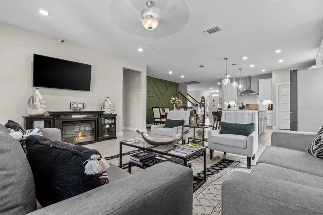 $699,900 | 118 King Thistle Court, Georgetown, TX 78626