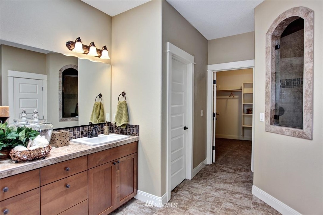 4826 Castleton Road Southwest Port Orchard, WA 98367 - Photo 12 of 14 Gallery Image 12