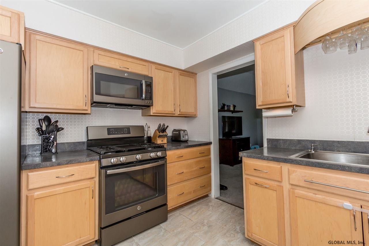 87 Lisha Kill Road Colonie, NY 12205 - Photo 6 of 25 Photo 6