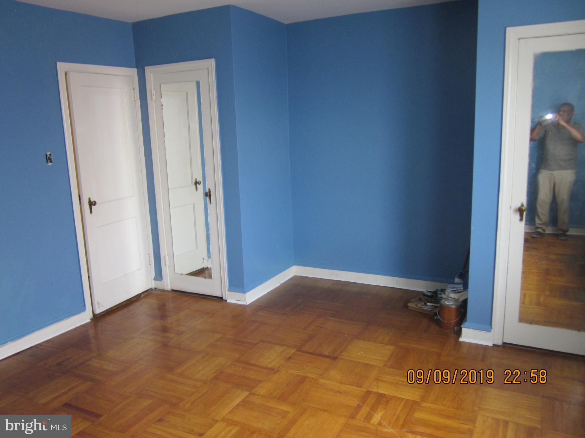 5724 Nassau Road Philadelphia, PA 19131 - Photo 12 of 18 Master bedroom