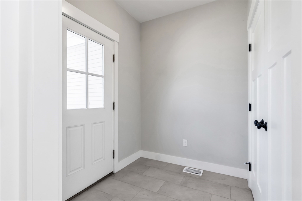 92 Grant Road, Unit B Devens, MA 01434 - Photo 15 of 33