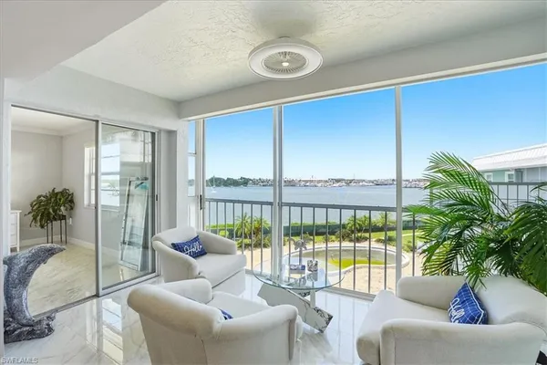 $9,500 | 1280 Blue Point Avenue, Unit C30, Naples, FL 34102