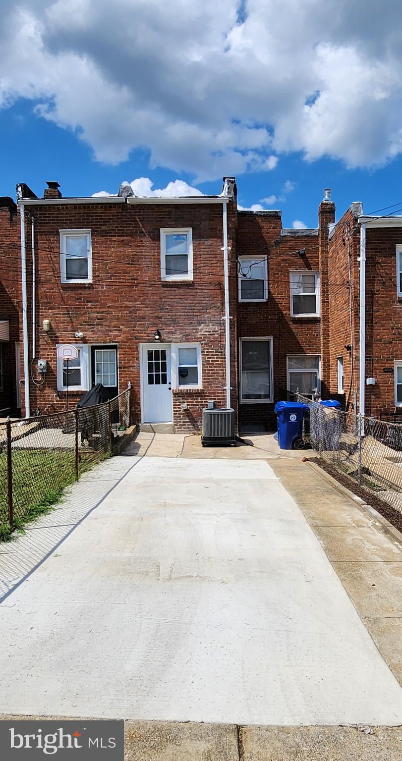 3713 Colborne Road Baltimore, MD 21229 - Photo 3 of 25 Gallery Image 3