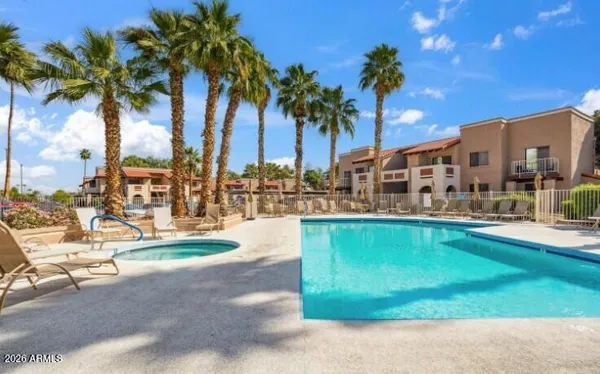 $999 | 5757 West Eugie Avenue, Unit 2070, Glendale, AZ 85304