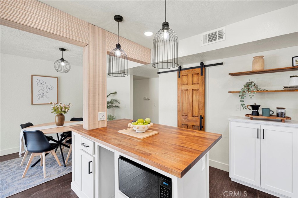 14204 Tehachapi Road Apple Valley, CA 92307 - Photo 13 of 72