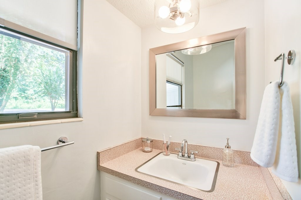 1117 Waverly Road Tallahassee, FL 32312 - Photo 10 of 23 Gallery Image 10