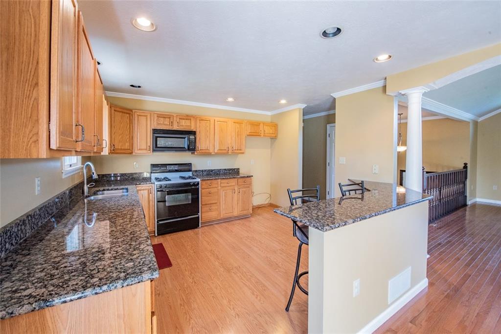 4248 New Texas Road Pittsburgh, PA 15239 - Photo 4 of 25