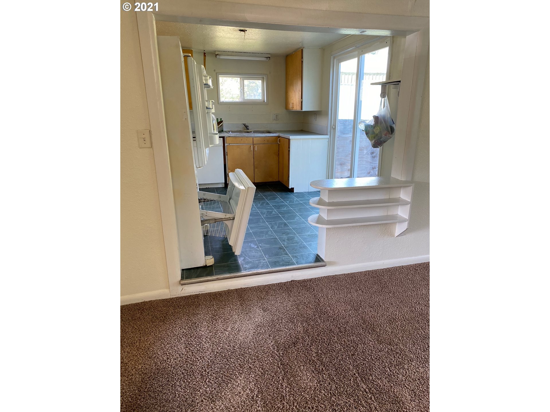 63561 Grand Road Coos Bay, OR 97420 - Photo 3 of 10 Gallery Image 3