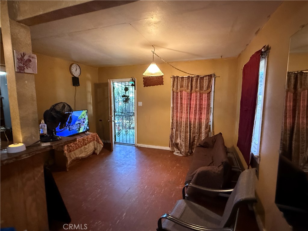 13600 Daventry Street Pacoima, CA 91331 - Photo 5 of 18