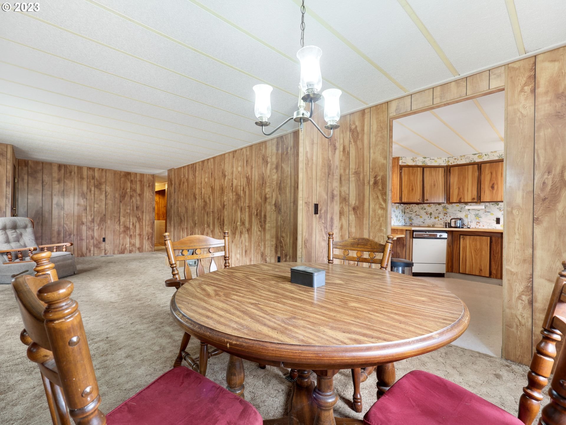 92074 Maki Road Astoria, OR 97103 - Photo 10 of 36 a view of a dining room with furniture
