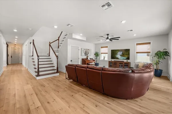 $674,500 | 21709 Hidden Creek, Mount Dora, FL 32757