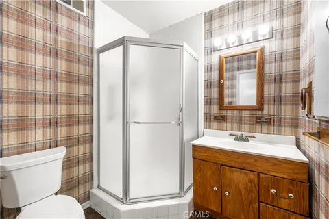 $1,045,000 | 23649 Bessemer Street, Woodland Hills, CA 91367