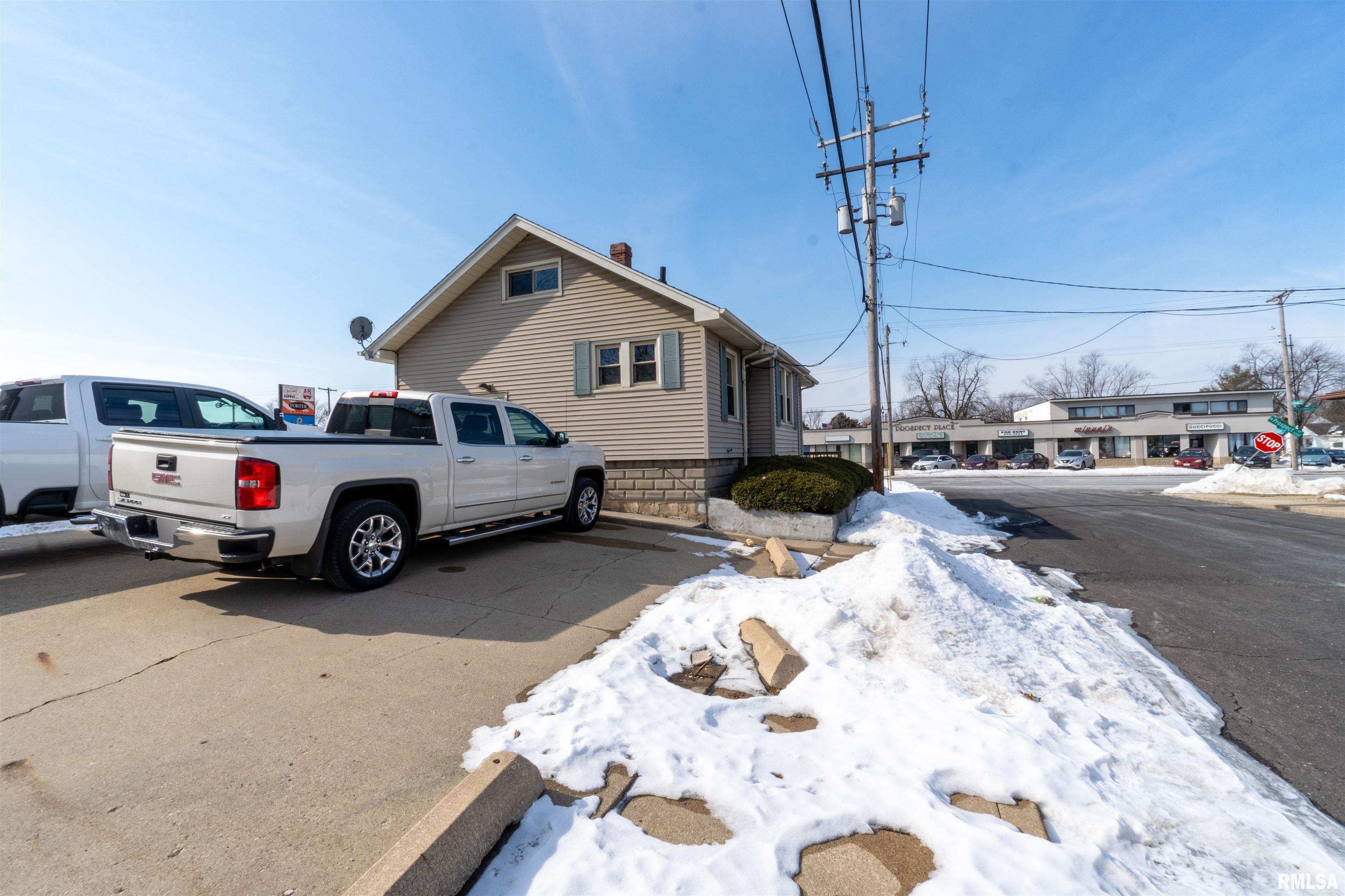 3226 North Prospect Road Peoria, IL 61603 - Photo 18 of 19 Gallery Image 18