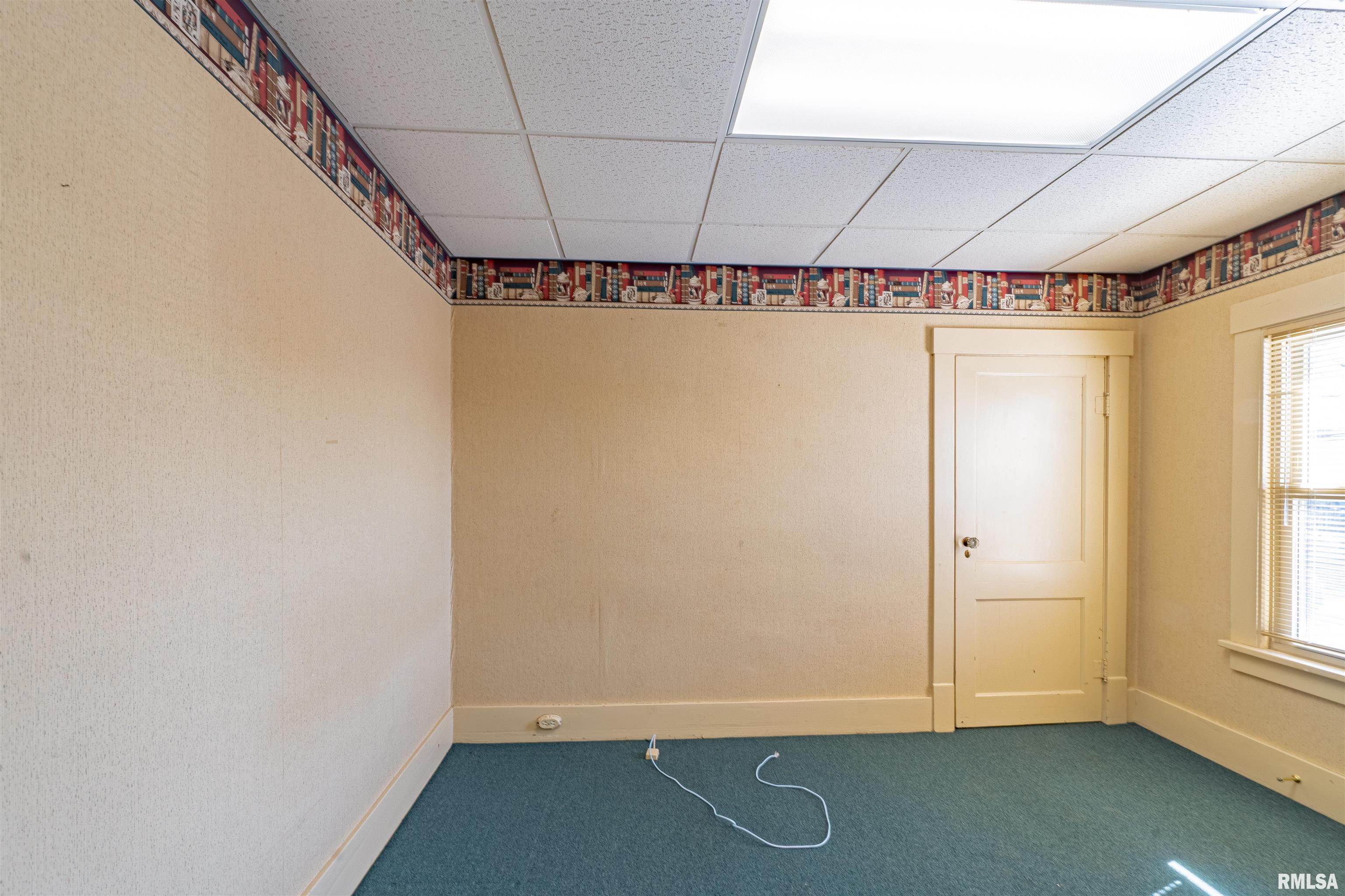 3226 North Prospect Road Peoria, IL 61603 - Photo 10 of 19 Gallery Image 10