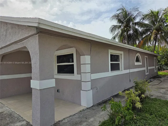 $550,000 | West Little River, Miami, FL 33147