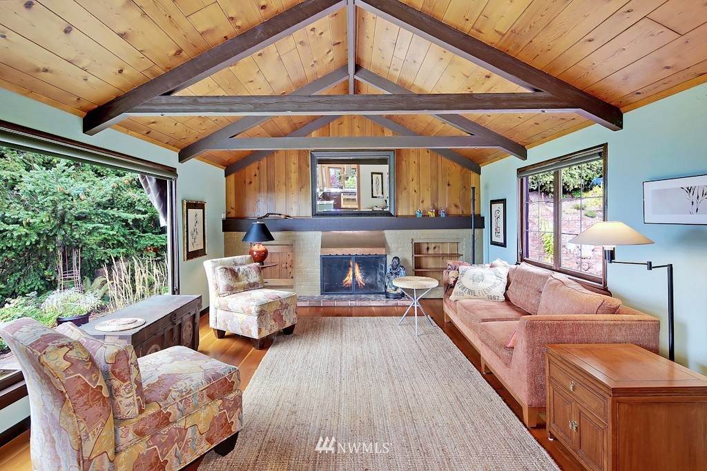 4351 Southwest Thistle Street Seattle, WA 98136 - Photo 13 of 25