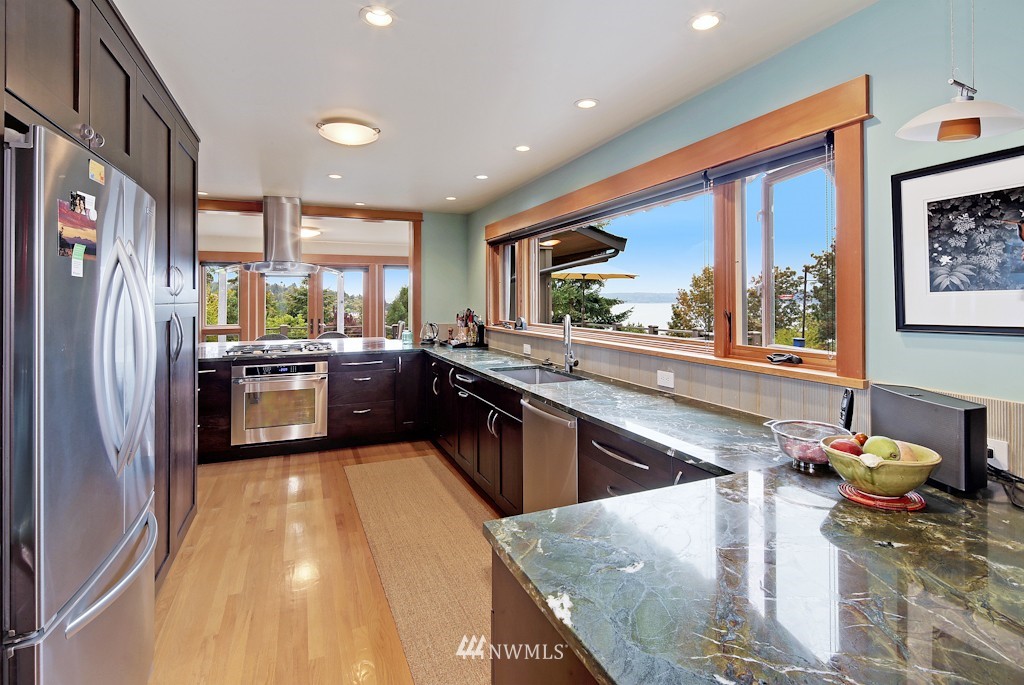 4351 Southwest Thistle Street Seattle, WA 98136 - Photo 15 of 25