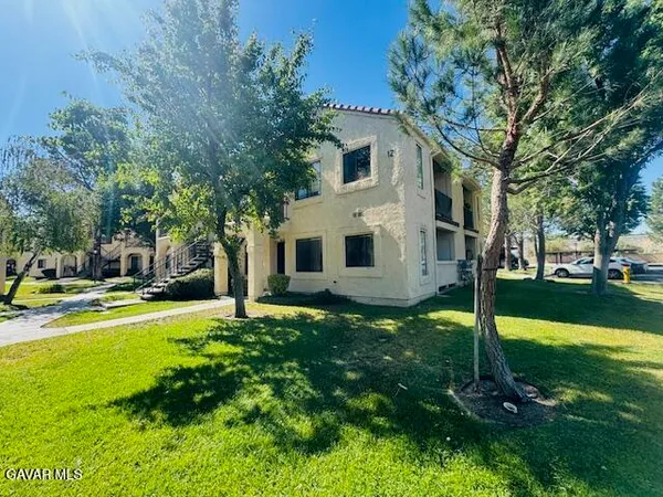 $215,000 | 2554 Olive Drive, Unit 55, Palmdale, CA 93550