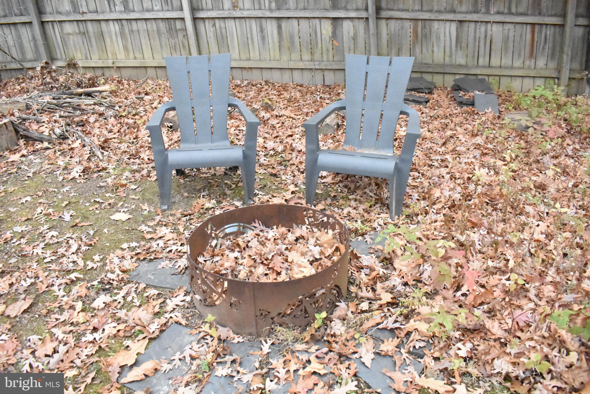 67 Devonne Drive Fredericksburg, VA 22407 - Photo 30 of 35 a view of a bench in the patio