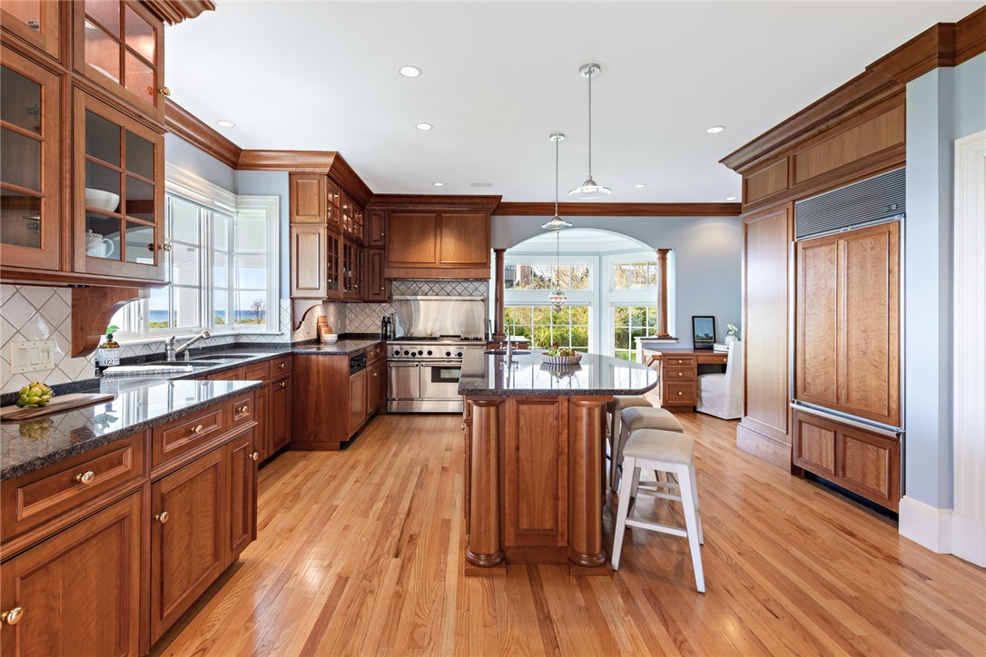 597 Beavertail Road Jamestown, RI 02835 - Photo 17 of 35