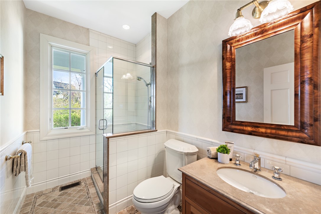 597 Beavertail Road Jamestown, RI 02835 - Photo 21 of 35