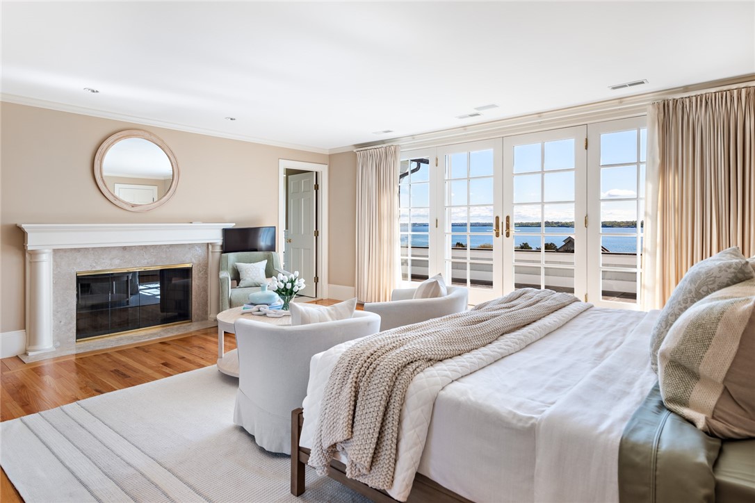 597 Beavertail Road Jamestown, RI 02835 - Photo 28 of 35