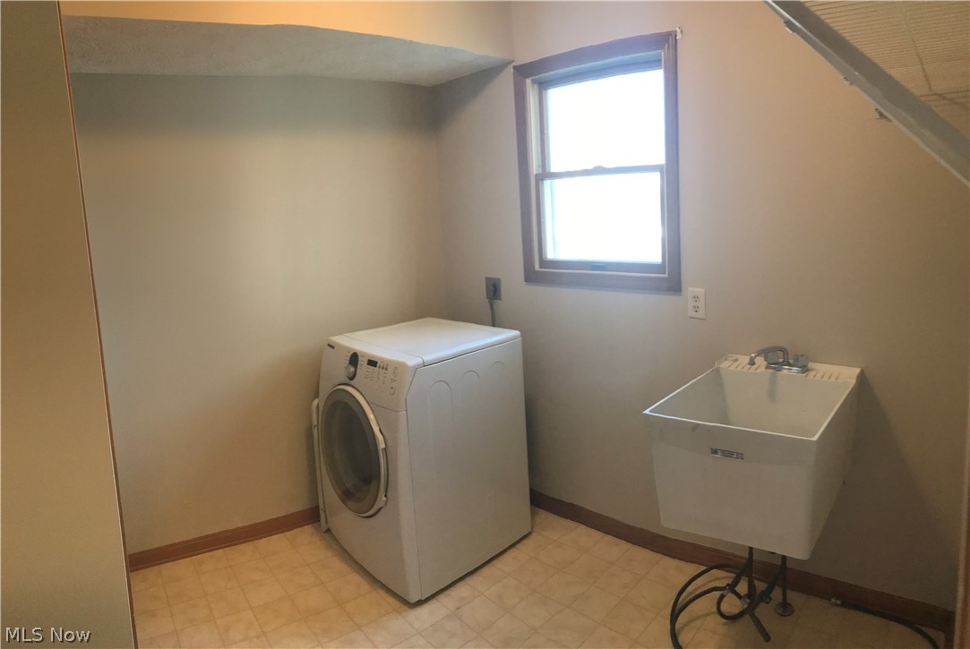 5933 Oak Point Road Lorain, OH 44053 - Photo 22 of 30 Gallery Image 22