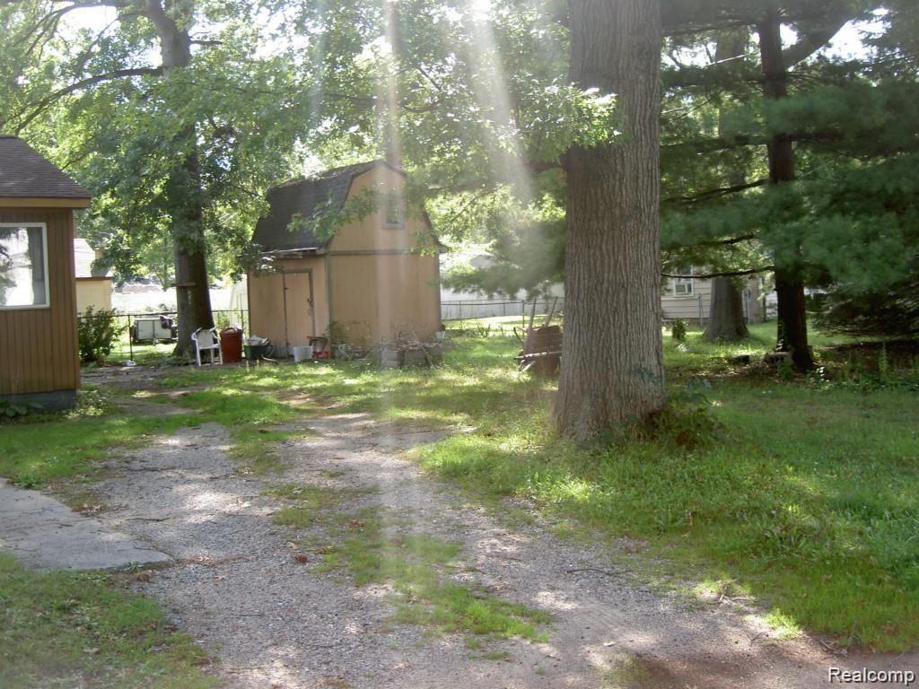36617 Herman Street Romulus, MI 48174 - Photo 2 of 6
