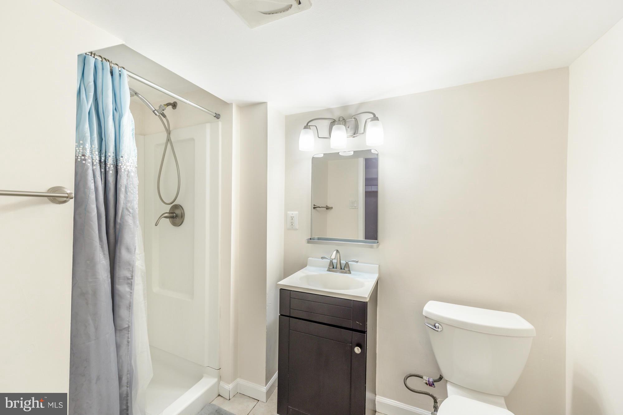 10806 Jewett Street Silver Spring, MD 20902 - Photo 22 of 27 Bath