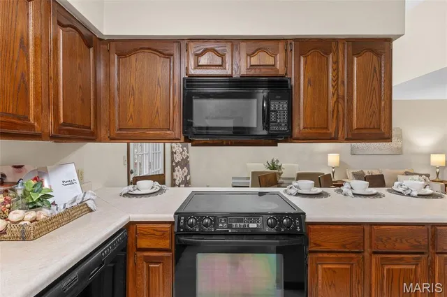 $170,000 | 5 Parkridge, Belleville, IL 62226