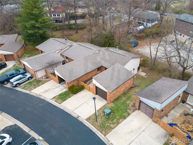 $170,000 | 5 Parkridge, Belleville, IL 62226