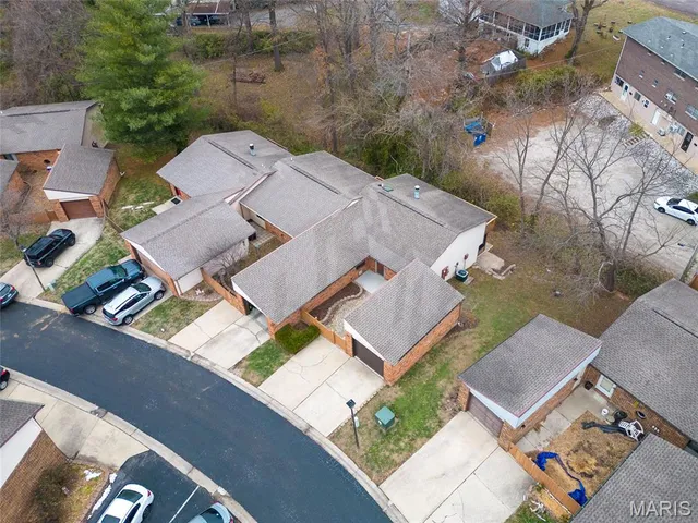 $170,000 | 5 Parkridge, Belleville, IL 62226