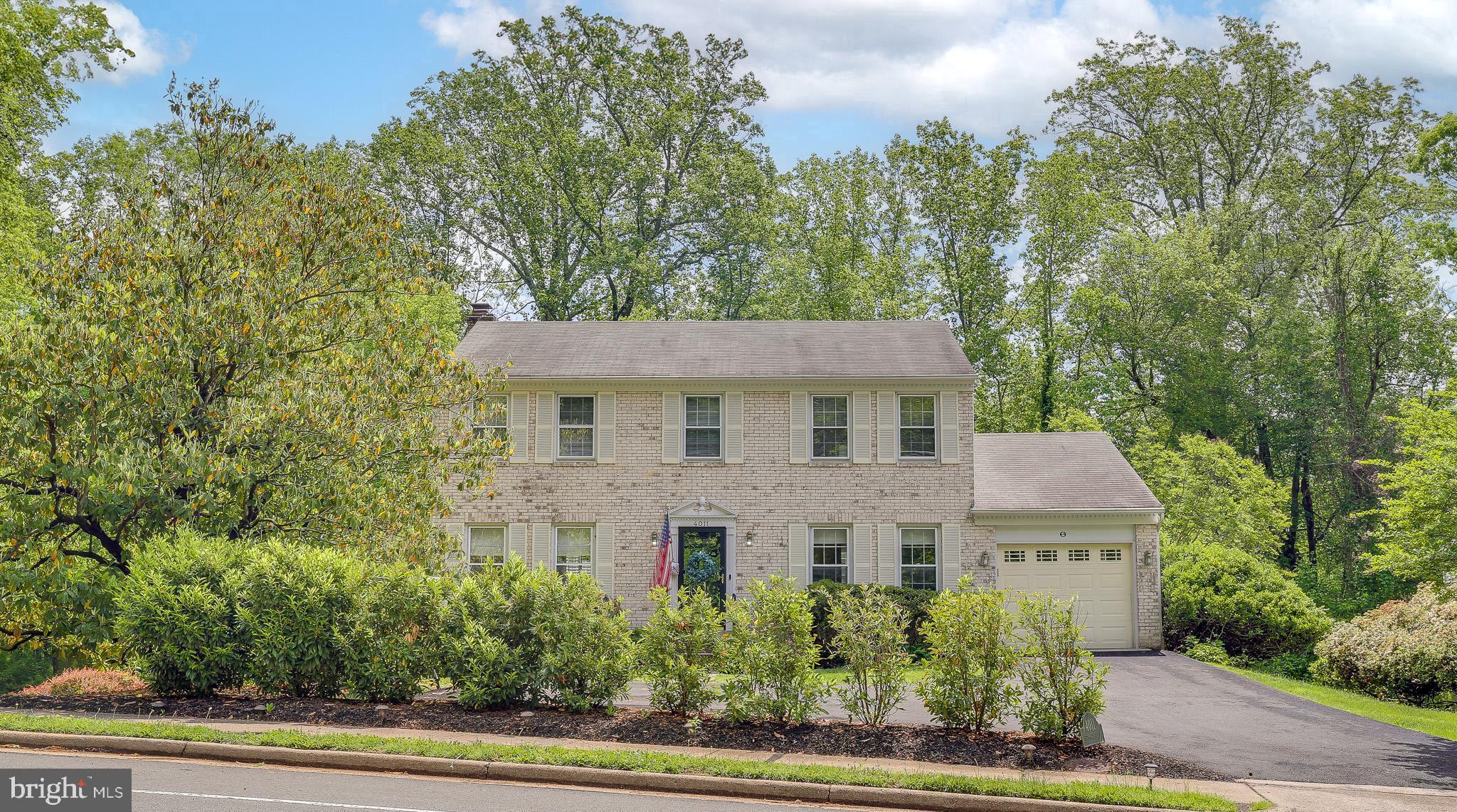 4011 Hummer Road Annandale, VA 22003 - Photo 2 of 56 Lovely brick front