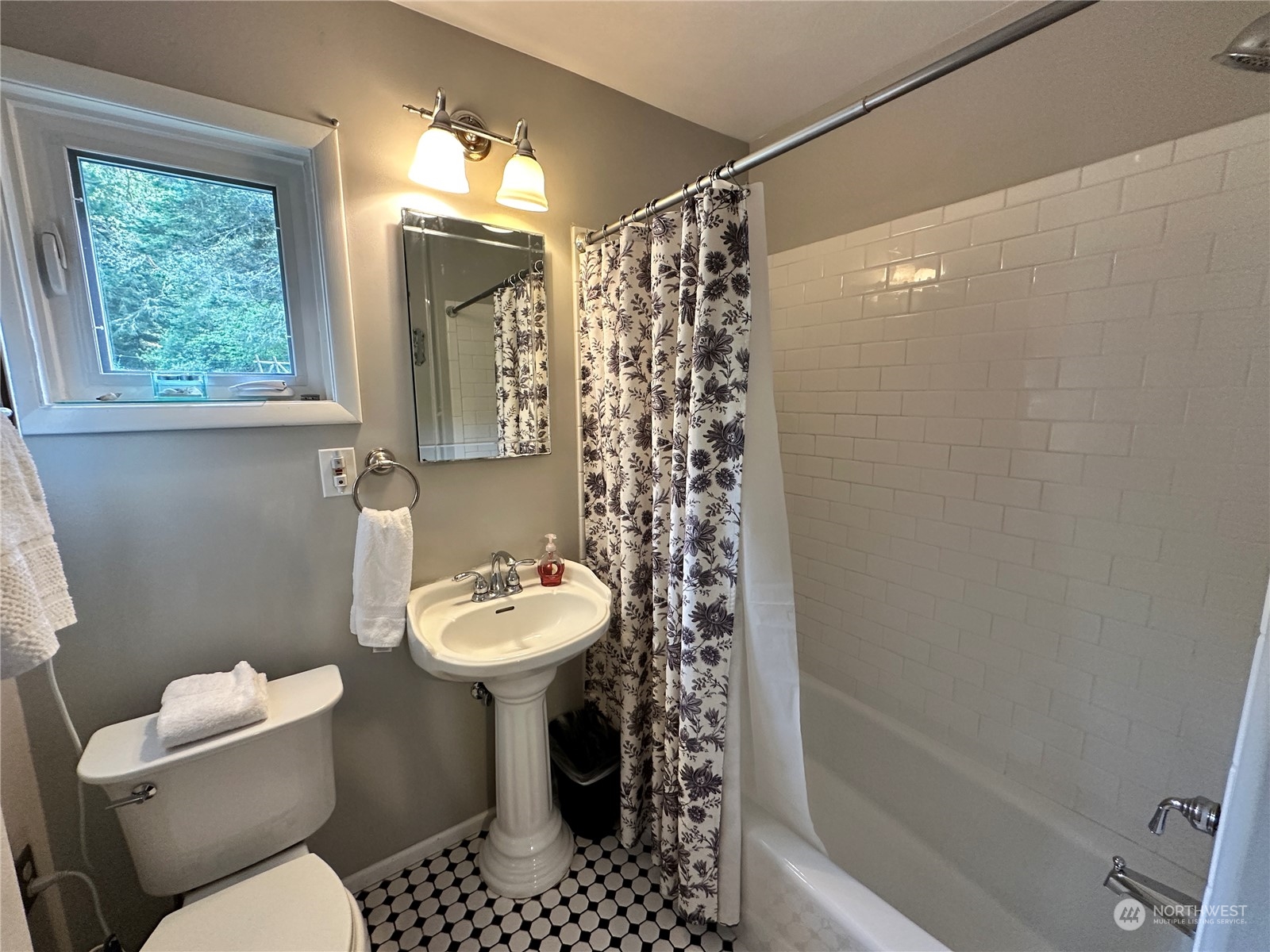2223 Eden Valley Road Port Angeles, WA 98363 - Photo 13 of 40 Gallery Image 13