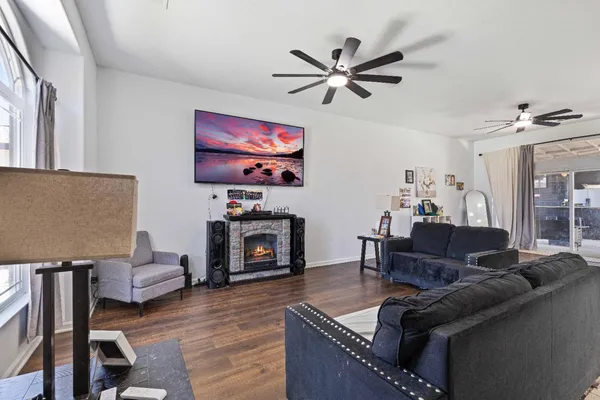 $486,300 | 1628 Sungate Drive, Ceres, CA 95307