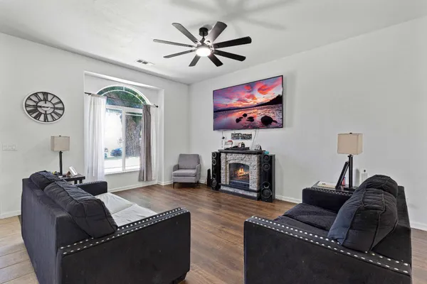 $486,300 | 1628 Sungate Drive, Ceres, CA 95307