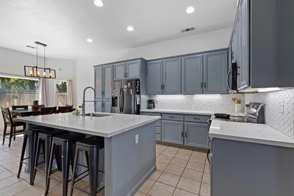 $486,300 | 1628 Sungate Drive, Ceres, CA 95307