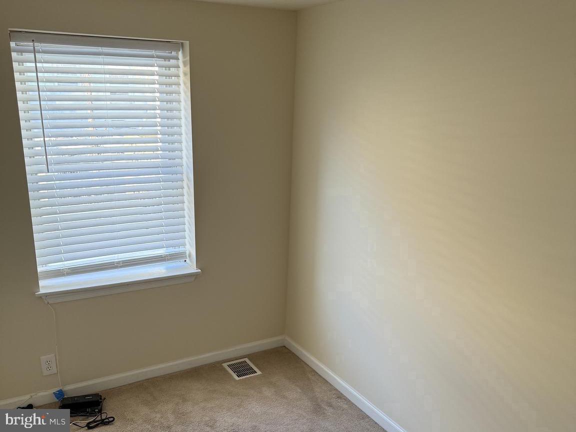 223 Gerritt Street Philadelphia, PA 19147 - Photo 10 of 10 a small space with a window